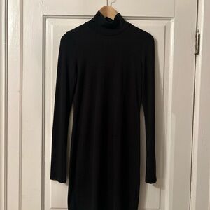 Wilfred Classic Black Long Sleeve Dress